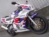 1994 Honda CBR 250 RR photo